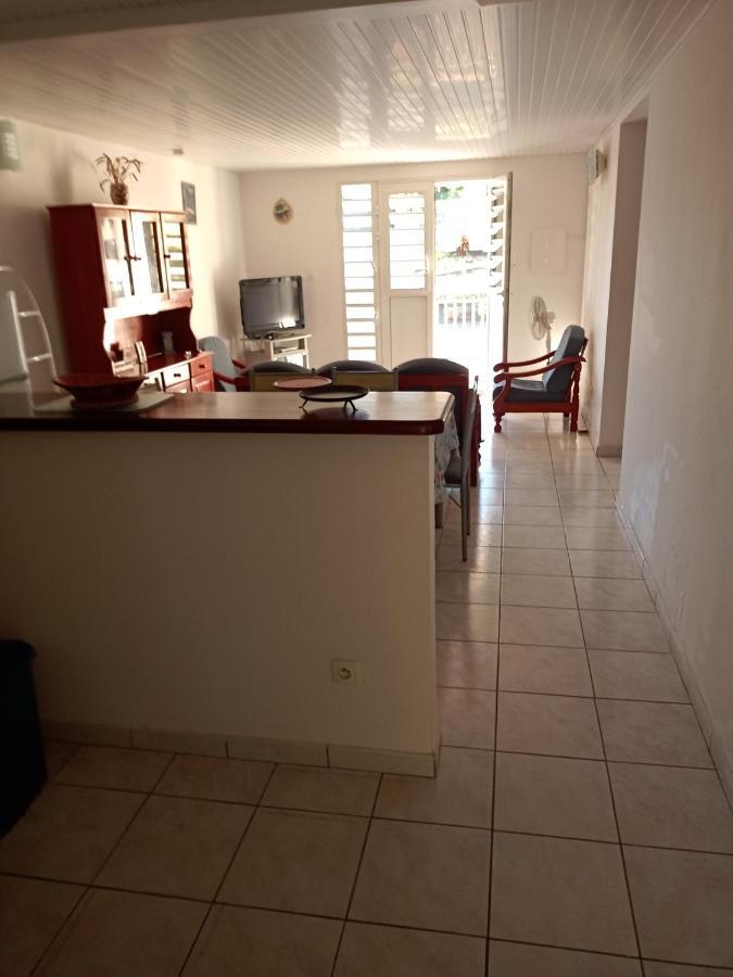 Charmant Appartement Verdoyant Le Morne-Vert エクステリア 写真